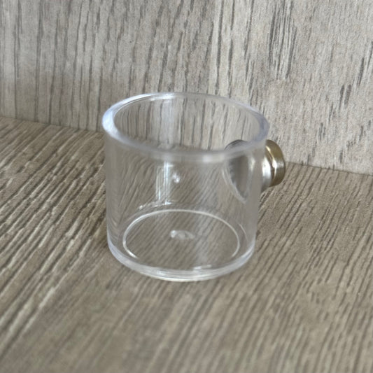 Clear Magnetic Feeding Dish for Spider, Gecko, or Other Small Animals