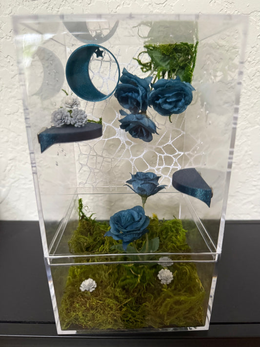 Spider Enclosure with Blue Flowers and Decor
